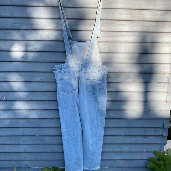 overalls - Picture 2 of 4